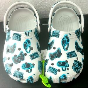 Crocs NWT Game Over shoes. 👾